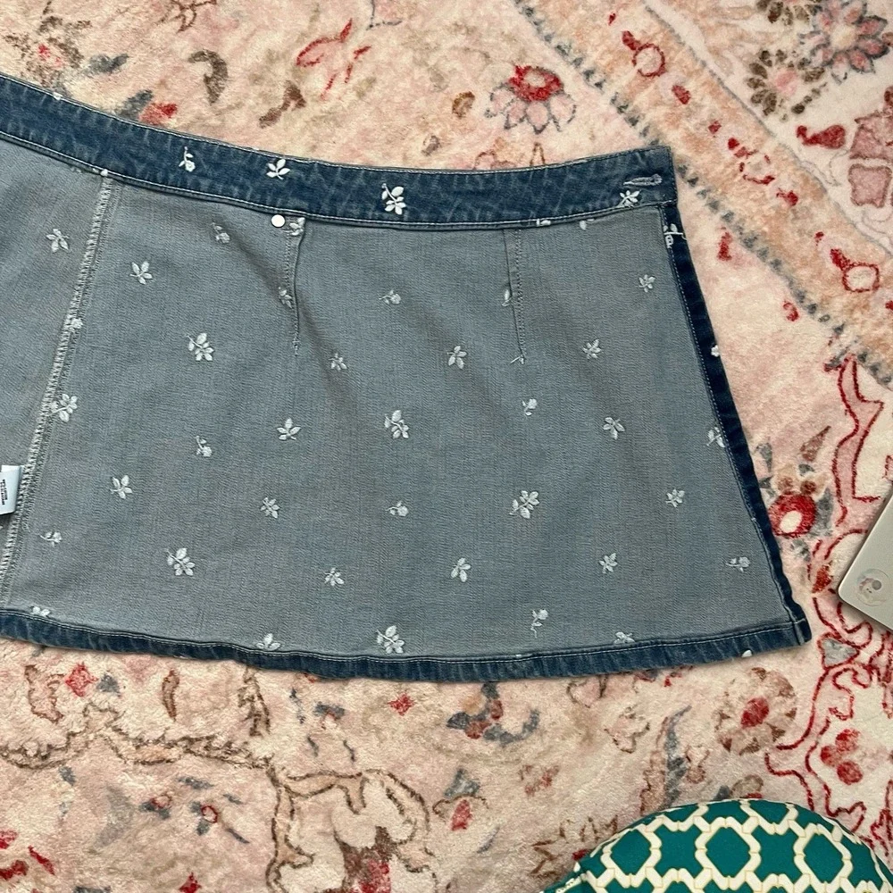 Chelsea & Violet‎ Callah Floral Embroidered Denim Mini Skirt Juniors Women Sz 29 - Picture 12 of 14